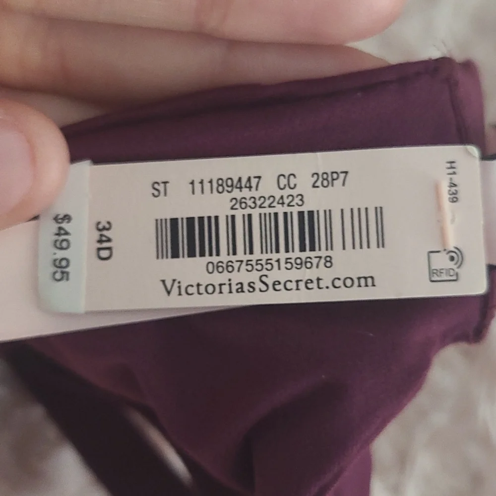 Body by Victoria Smooth and Lace Demi Bra - Picture 5 of 5